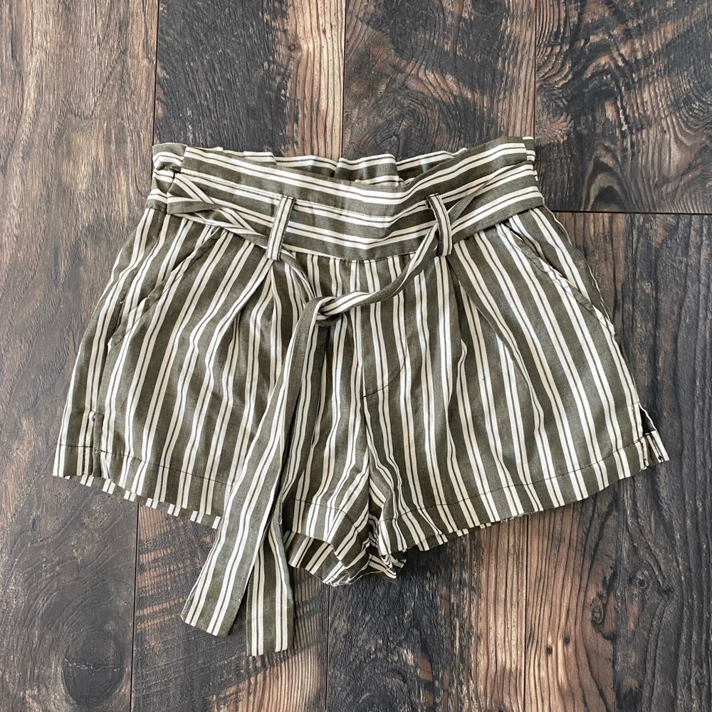 Paper bag shorts